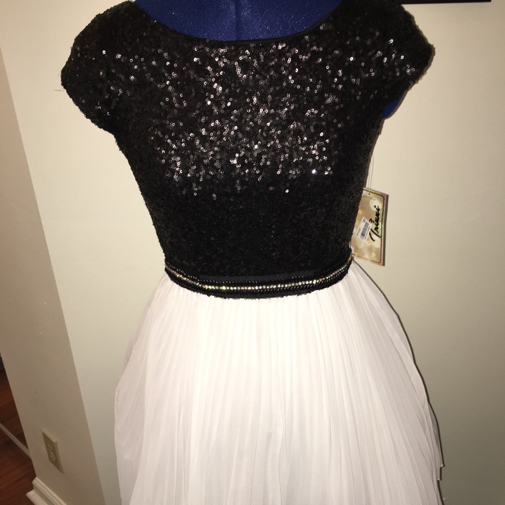 Prom dress. Homecoming dress. Party dress